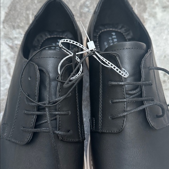 NEW Perry Ellis Ultra Foam Men\'s Black Derby Shoes Sz 12